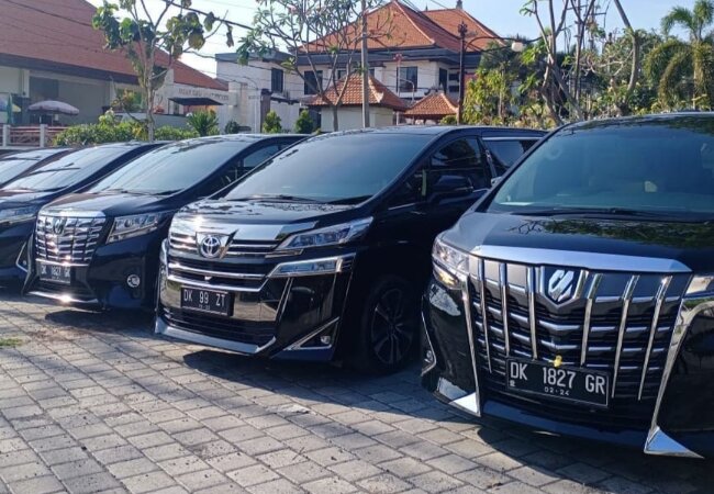 Sewa Mobil untuk Berwisata di Bali