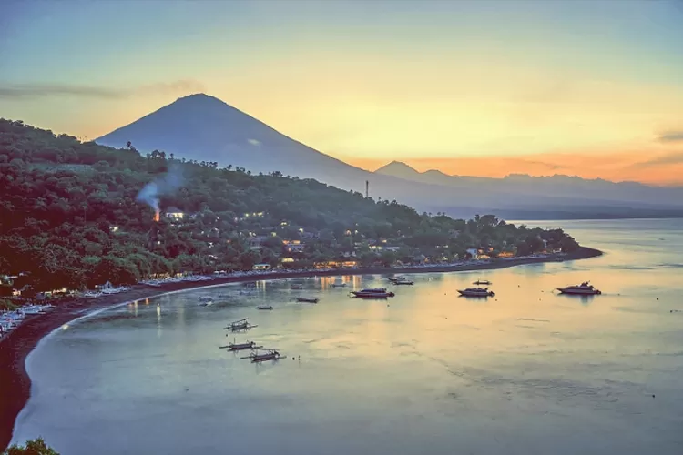 Tempat Wisata Searah Tirta Gangga