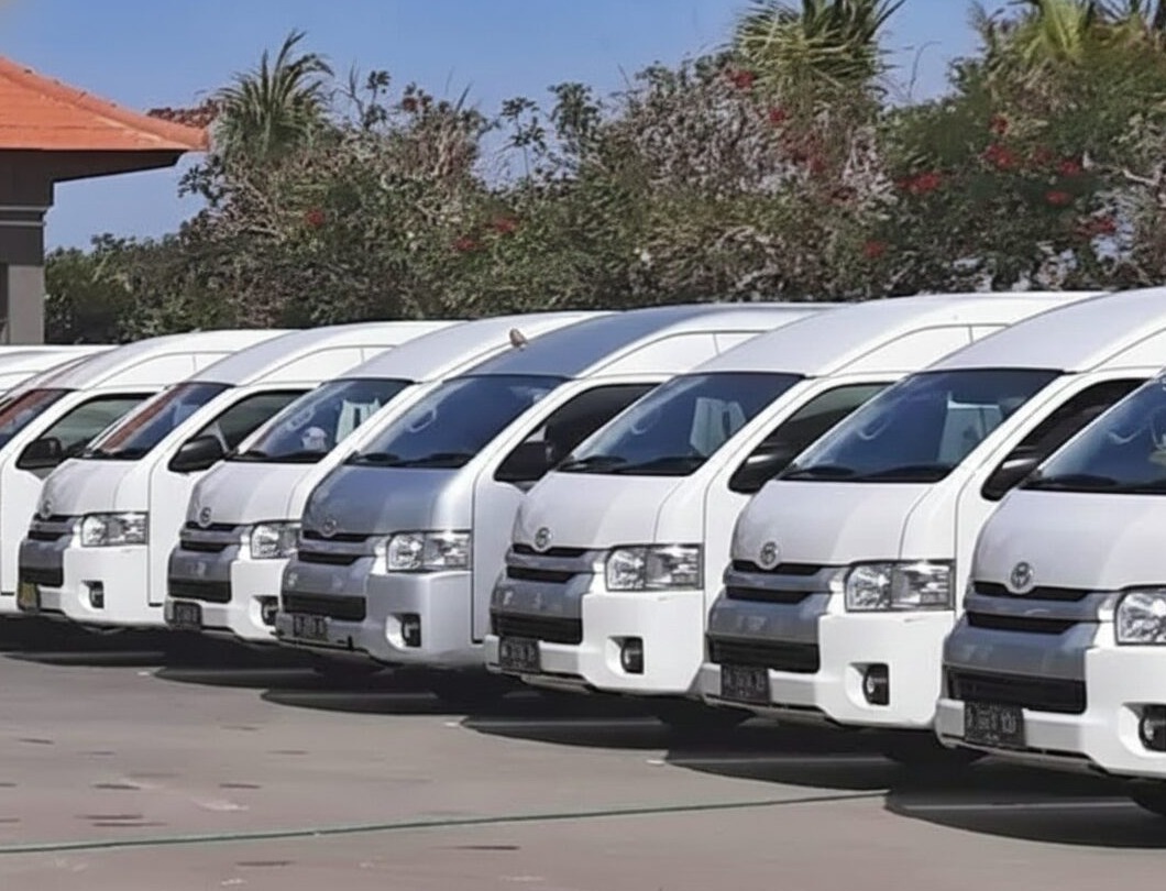 Sewa Hiace di Bali